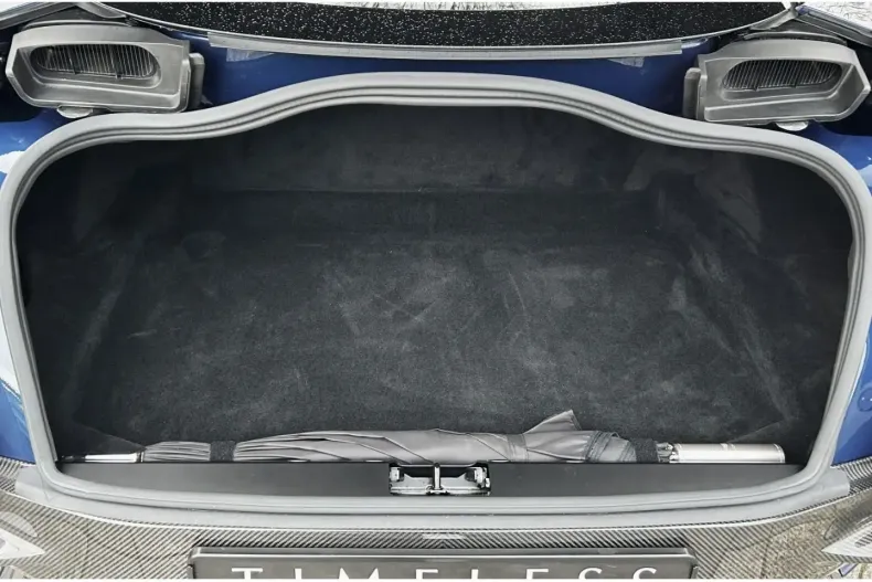 Aston Martin DBS din 2023 cu 2.090 km - oferta AST121349 - foto 39