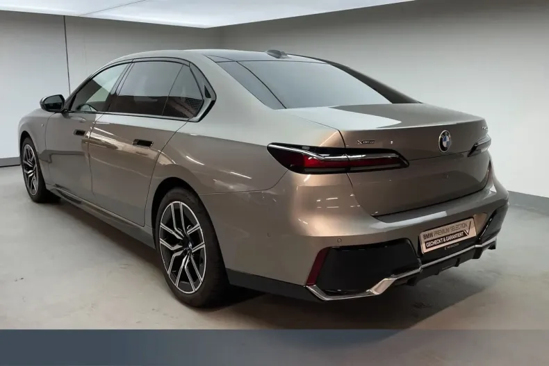 BMW 740 din 2024 cu 23.404 km - oferta BMW121351 - foto 2