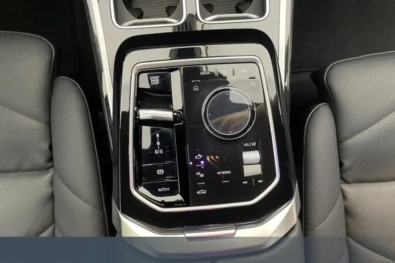 BMW 740 din 2024 cu 23.404 km - oferta BMW121351 - foto 10