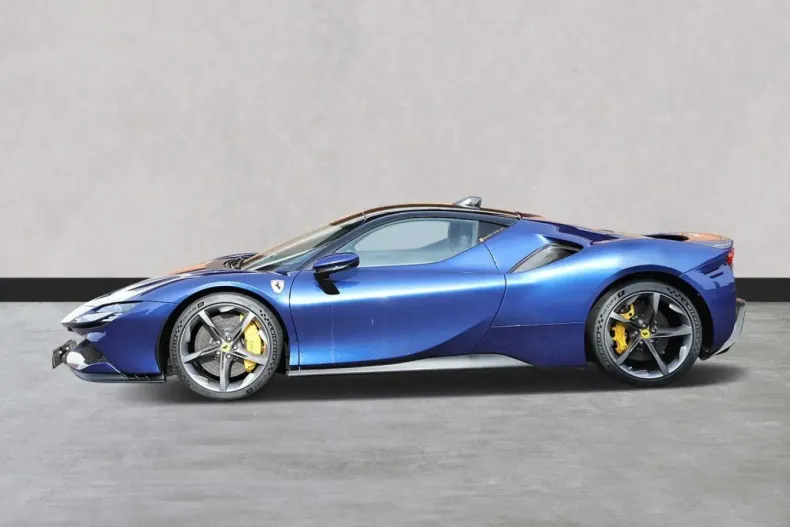 Ferrari SF90 din 2021 cu 15.500 km - oferta FER121352 - foto 8