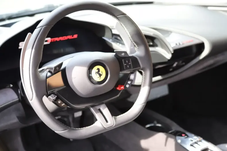 Ferrari SF90 din 2021 cu 15.500 km - oferta FER121352 - foto 11