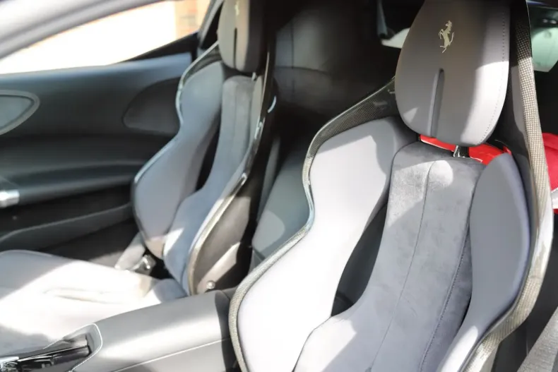 Ferrari SF90 din 2021 cu 15.500 km - oferta FER121352 - foto 12