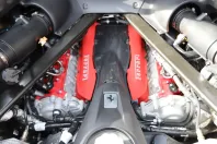 Ferrari SF90 din 2021 cu 15.500 km - oferta FER121352 - foto 16