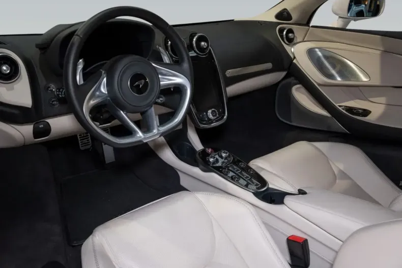 McLaren GT din 2020 cu 28.490 km - oferta MCL121353 - foto 3