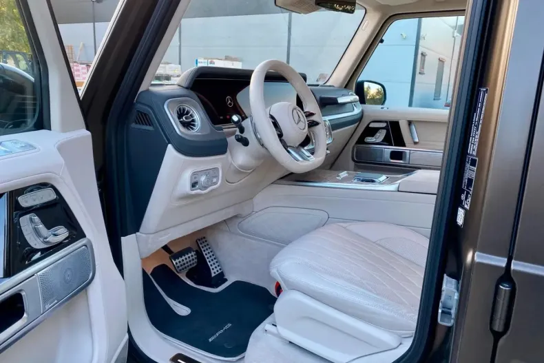 Mercedes-Benz G 63 AMG din 2024 cu 6.000 km - oferta MER121354 - foto 11