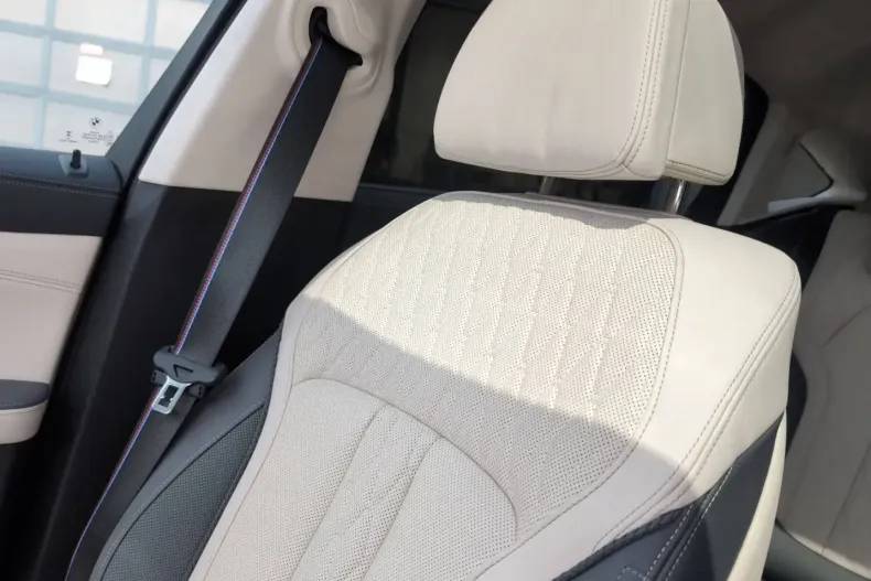 BMW X6 M60 din 2024 cu 2.346 km - oferta BMW121366 - foto 2