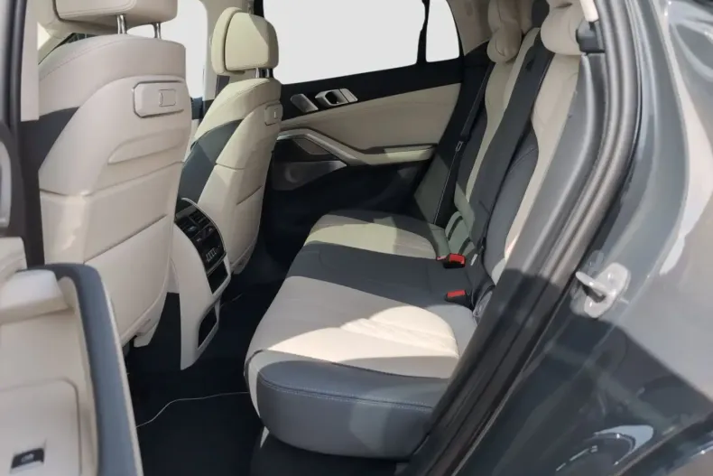 BMW X6 M60 din 2024 cu 2.346 km - oferta BMW121366 - foto 29