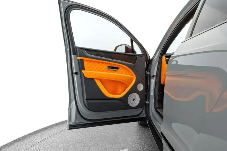 Bentley Bentayga din 2024 cu 42.100 km - oferta BEN121373 - foto 9