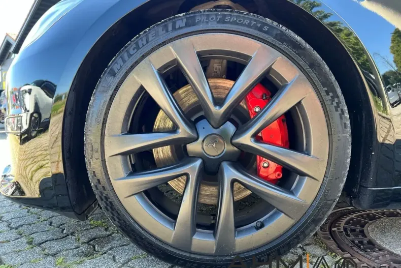 Tesla Model S din 2024 cu 52.500 km - oferta TES121375 - foto 8