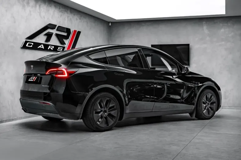 Tesla Model Y din 2024 cu 22.250 km - oferta TES121376 - foto 3