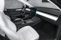 Tesla Model Y din 2024 cu 22.250 km - oferta TES121376 - foto 12