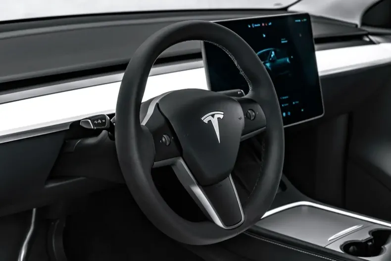 Tesla Model Y din 2024 cu 22.250 km - oferta TES121376 - foto 15