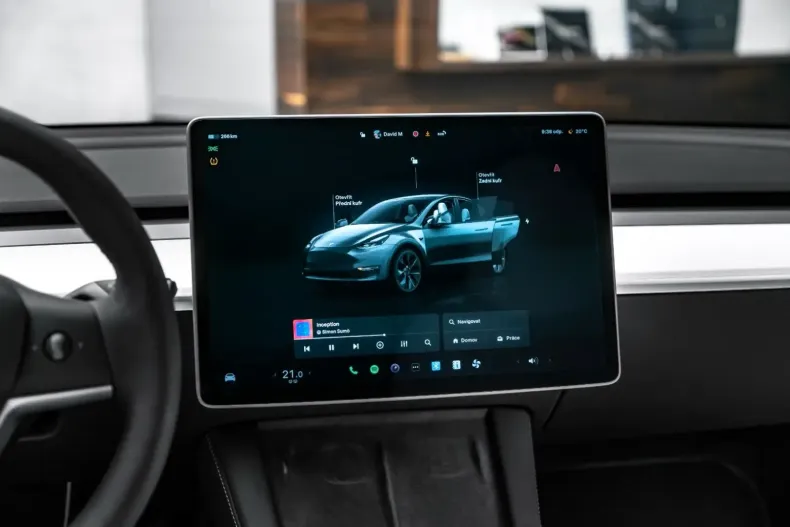 Tesla Model Y din 2024 cu 22.250 km - oferta TES121376 - foto 16