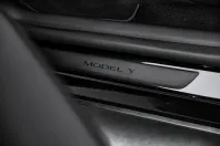 Tesla Model Y din 2024 cu 22.250 km - oferta TES121376 - foto 18