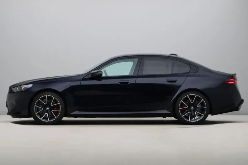 BMW M5 din 2024 cu 6.787 km - oferta BMW121398 - foto 4