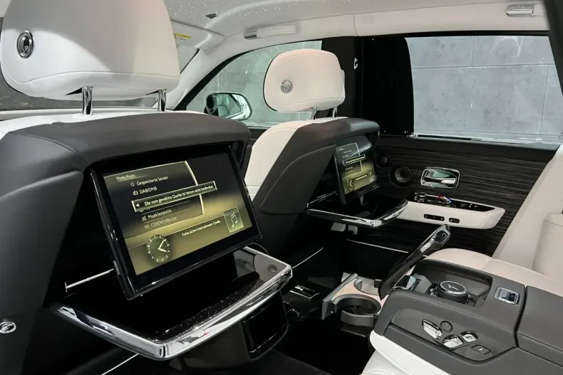 Rolls-Royce Phantom din 2024 cu 6.000 km - oferta ROL121406 - foto 11