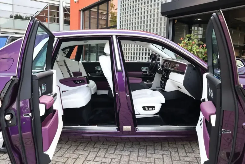 Rolls-Royce Phantom din 2022 cu 18.926 km - oferta ROL121408 - foto 20