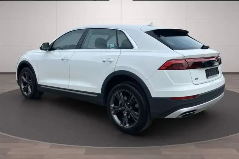 Audi Q8 din 2024 cu 9.950 km - oferta AUD121422 - foto 4