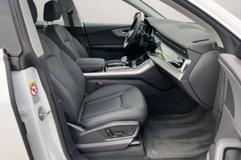 Audi Q8 din 2024 cu 9.950 km - oferta AUD121422 - foto 8