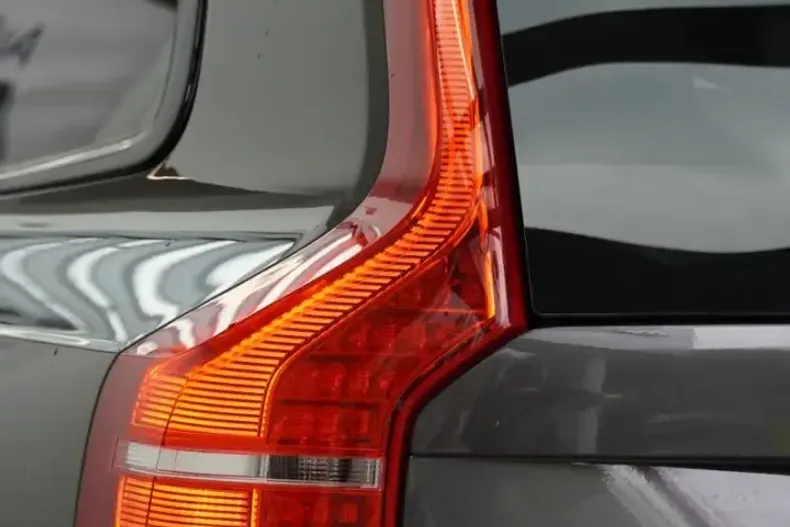 Volvo XC90 din 2024 cu 14.007 km - oferta VOL121425 - foto 8