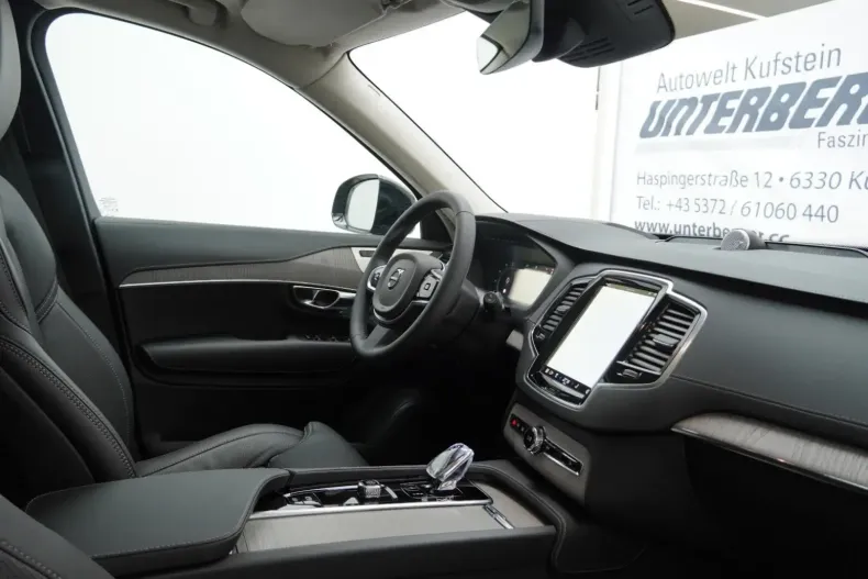 Volvo XC90 din 2024 cu 14.007 km - oferta VOL121425 - foto 16