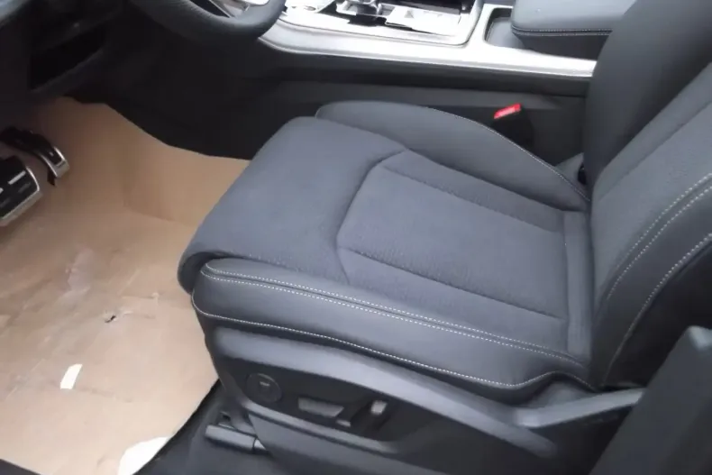 Audi Q8 din 2025 cu 30 km - oferta AUD121426 - foto 6