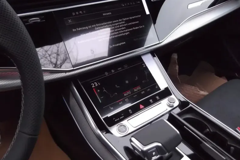 Audi Q8 din 2025 cu 30 km - oferta AUD121426 - foto 8