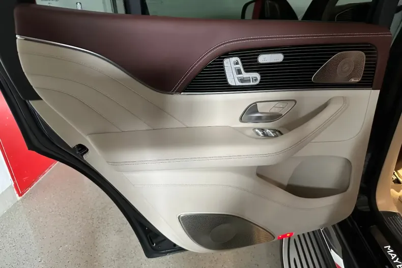 Mercedes-Benz GLS 600 din 2024 cu 18.700 km - oferta MER121430 - foto 23