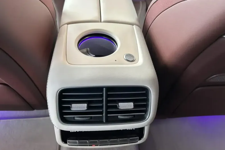 Mercedes-Benz GLS 600 din 2024 cu 3.661 km - oferta MER121431 - foto 22