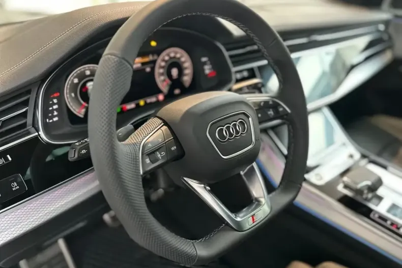 Audi Q8 din 2025 cu 10 km - oferta AUD121434 - foto 3