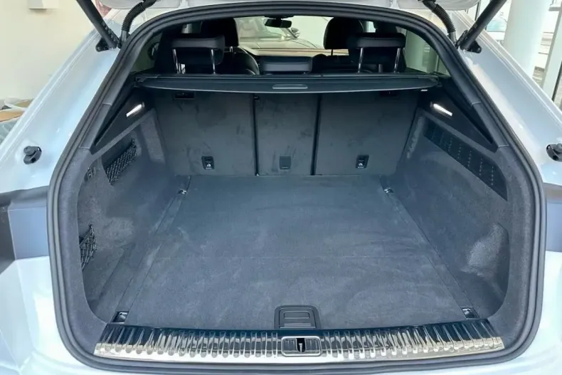 Audi Q8 din 2025 cu 10 km - oferta AUD121434 - foto 4