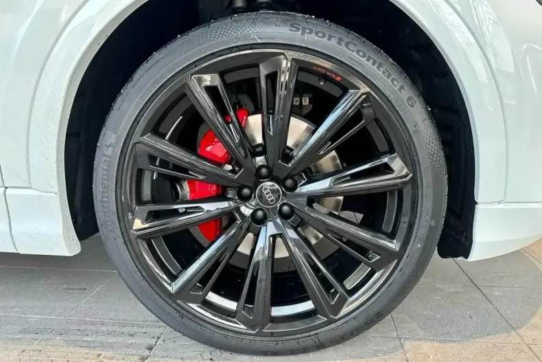 Audi Q8 din 2025 cu 10 km - oferta AUD121434 - foto 7