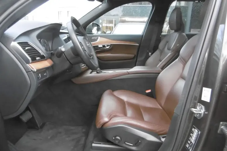 Volvo XC90 din 2020 cu 74.939 km - oferta VOL121439 - foto 5