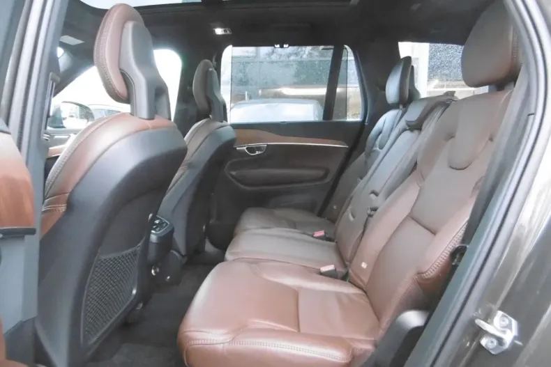 Volvo XC90 din 2020 cu 74.939 km - oferta VOL121439 - foto 12