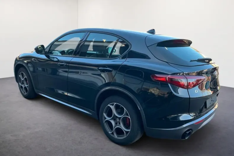 Alfa Romeo Stelvio din 2023 cu 41.873 km - oferta ALF121443 - foto 4