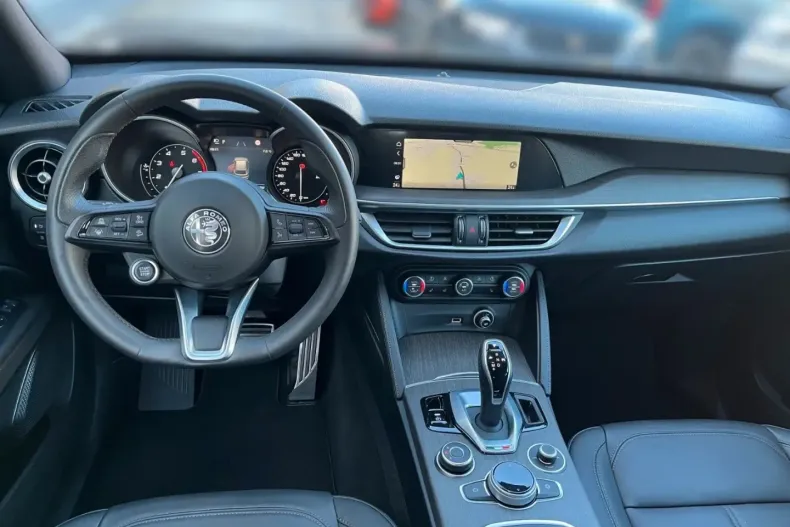 Alfa Romeo Stelvio din 2023 cu 41.873 km - oferta ALF121443 - foto 10