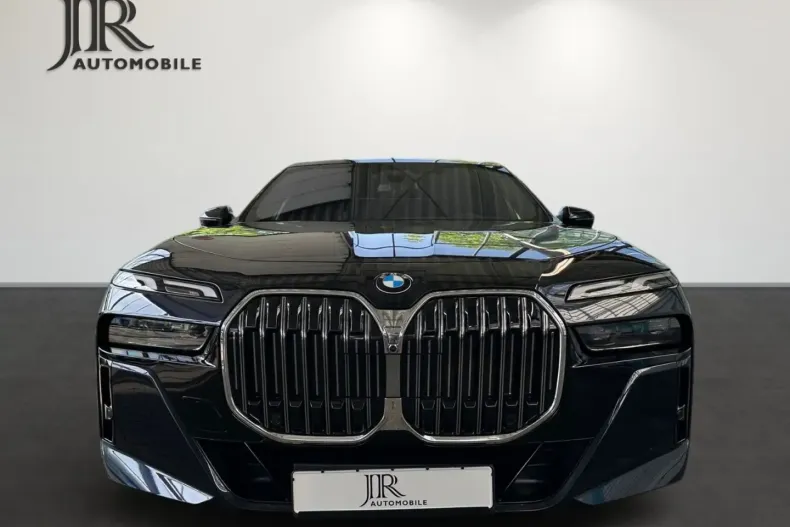 BMW 740 din 2024 cu 12.300 km - oferta BMW121448 - foto 2