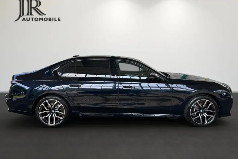 BMW 740 din 2024 cu 12.300 km - oferta BMW121448 - foto 3