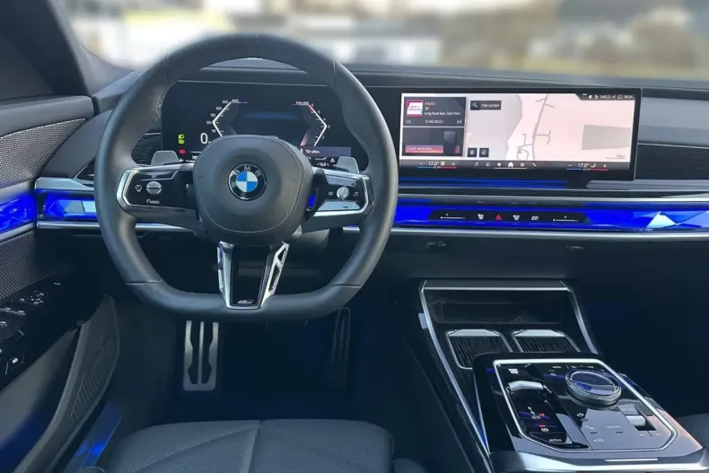 BMW 740 din 2024 cu 12.300 km - oferta BMW121448 - foto 11