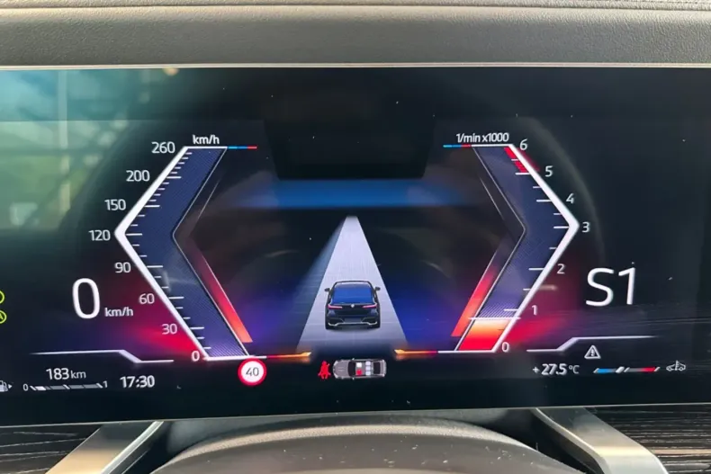 BMW 740 din 2024 cu 12.300 km - oferta BMW121448 - foto 39