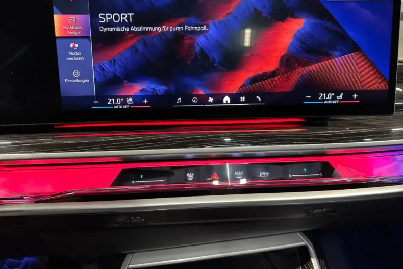 BMW 740 din 2024 cu 12.300 km - oferta BMW121448 - foto 41