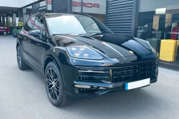 Porsche Cayenne din 2024 - oferta POR121476