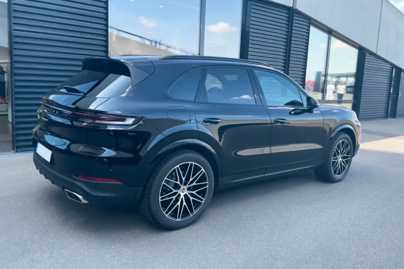 Porsche Cayenne din 2024 cu 9.950 km - oferta POR121476 - foto 11