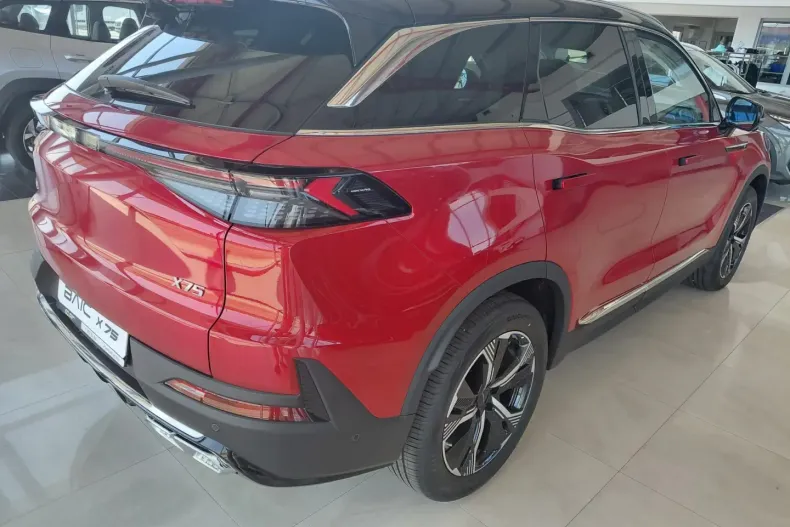 BAIC Beijing X75 din 2025 cu 5 km - oferta BAI121479 - foto 24