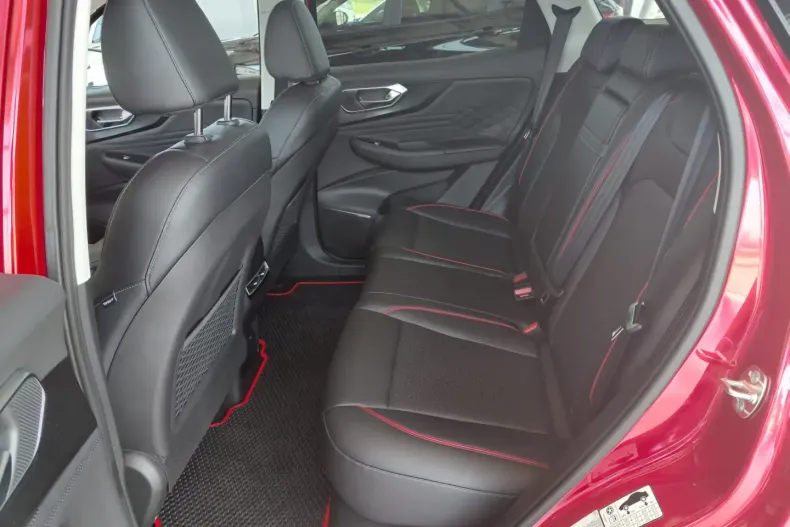 BAIC Beijing X75 din 2025 cu 5 km - oferta BAI121479 - foto 31