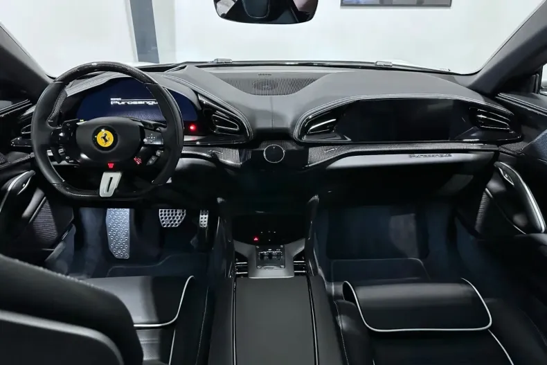 Ferrari Purosangue din 2023 cu 3.800 km - oferta FER121486 - foto 11