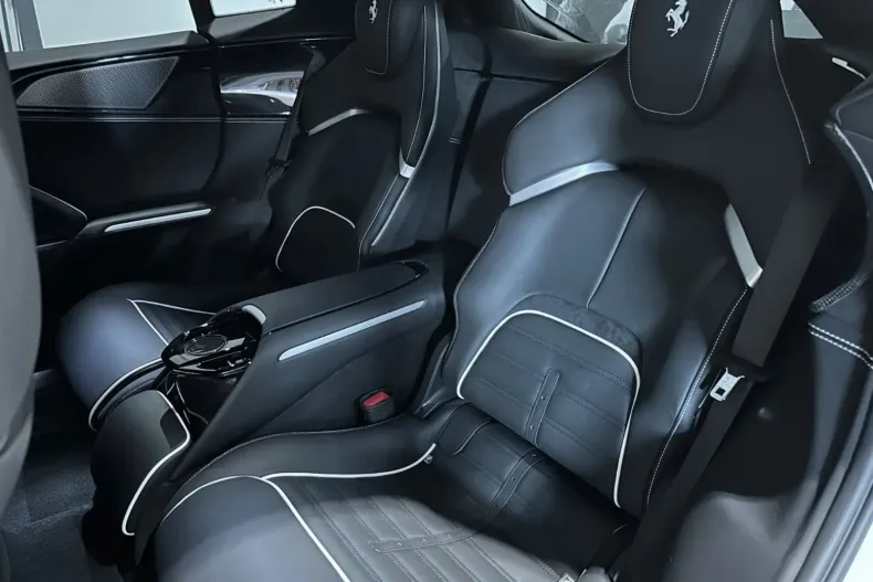 Ferrari Purosangue din 2023 cu 3.800 km - oferta FER121486 - foto 15