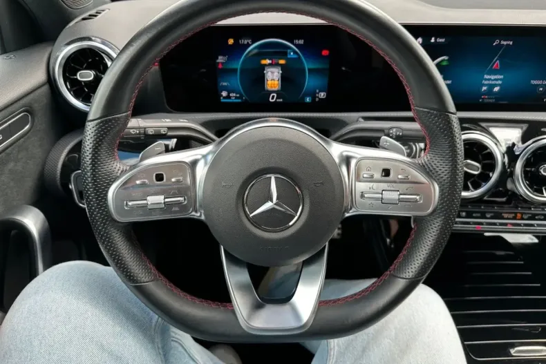 Mercedes-Benz A 200 din 2022 cu 61.922 km - oferta MER121494 - foto 13