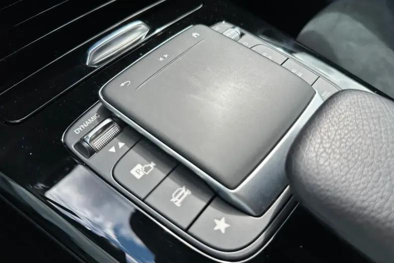 Mercedes-Benz A 200 din 2022 cu 61.922 km - oferta MER121494 - foto 17