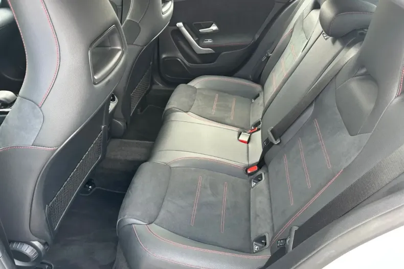 Mercedes-Benz A 200 din 2022 cu 61.922 km - oferta MER121494 - foto 18